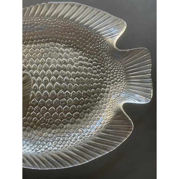 Glass Fish Platter Large 15" x 12.5" Vintage Arcoroc France Serving Dish - Picture 8 of 11